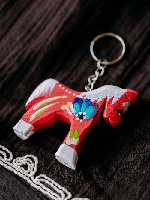 konik czerwony