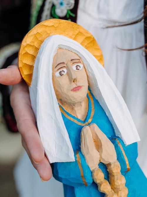 matka boska w niebieskiej szacie