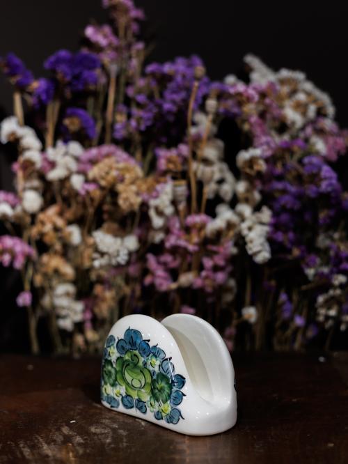 Serwetnik fajans bokiem