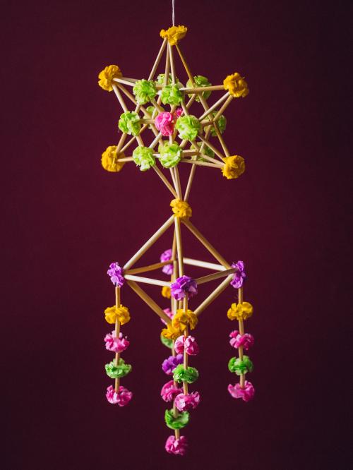 mini pająk gwiazda piętrowa z diamentem w pastelowych kolorach