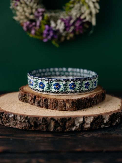 Forma do pieczenia tarty chabry  na zielonym tle