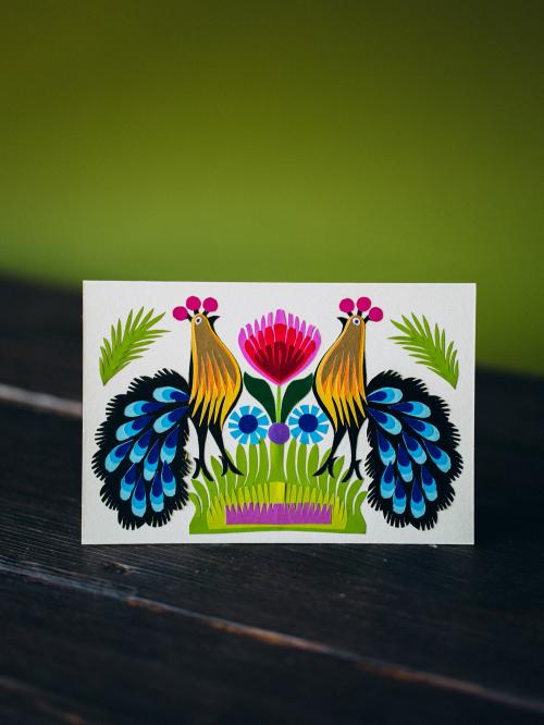 kartka wycinanka dwa pawie z niebieskimi ogonami