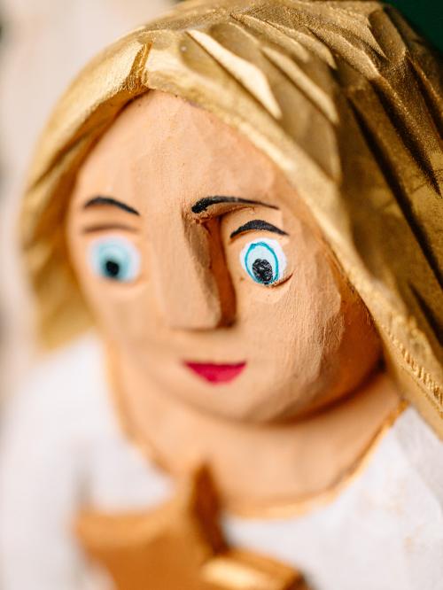 zbliżenie na włosy anioła