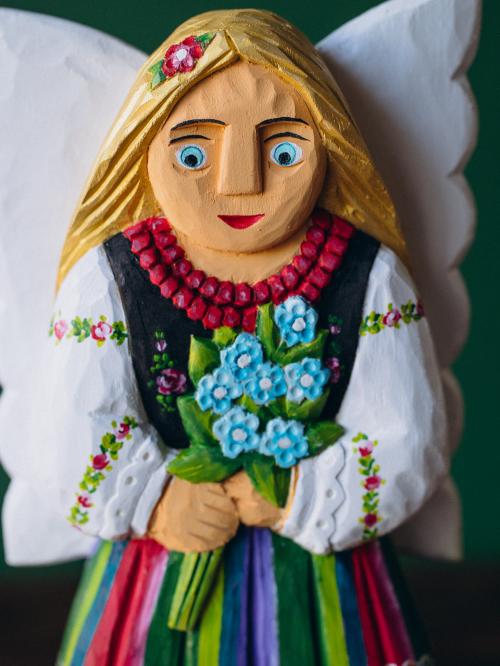 anioł w stroju łowickim