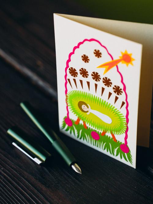 kartka wycinanka świąteczna na drewnie