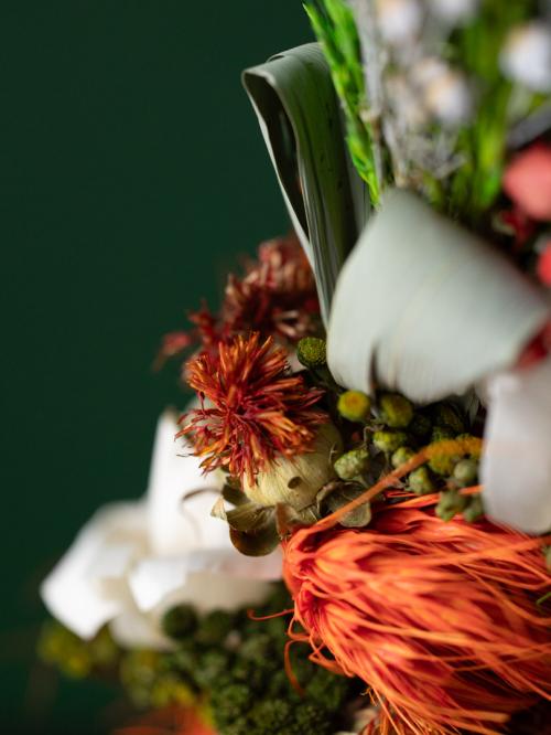 palma na zielonym tle