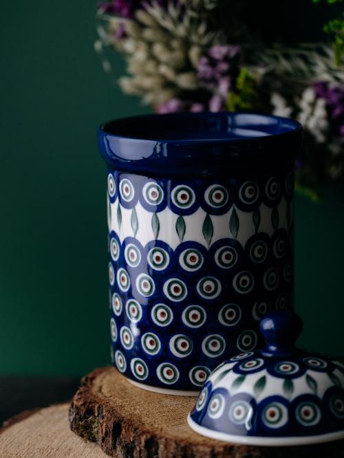 pojemnik i przykrywka