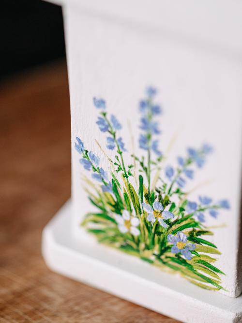 zbliżenie na niebieskie kwiatki