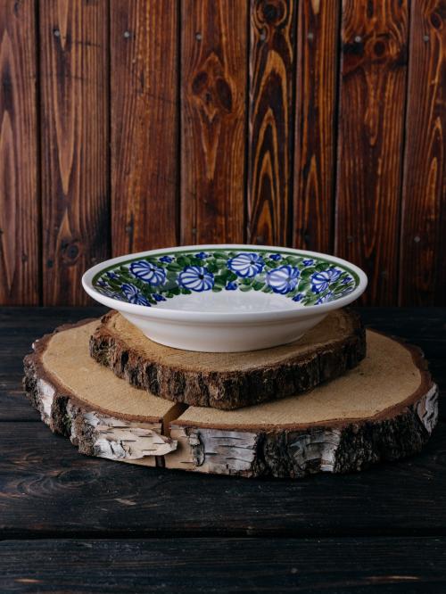 talerz głęboki na drewnie
