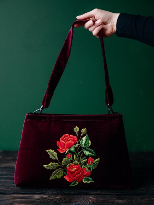 torba bordowa z paskiem