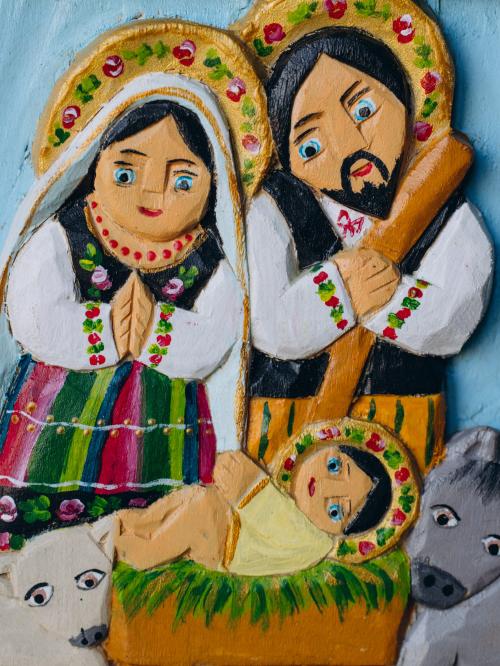 zbliżenie na postacie rzeźbione