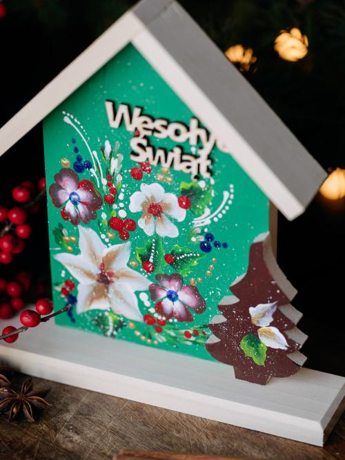 świąteczna ozdoba domek zielony