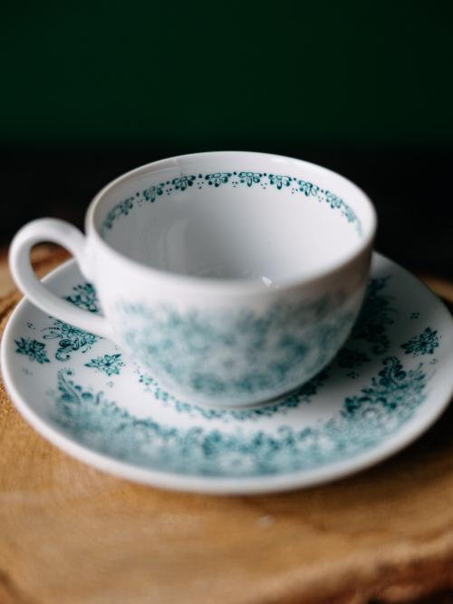 filiżanka ze spodkiem