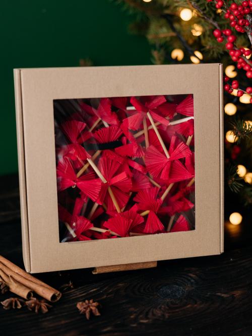 łańcuch choinkowy czerwony w opakowaniu