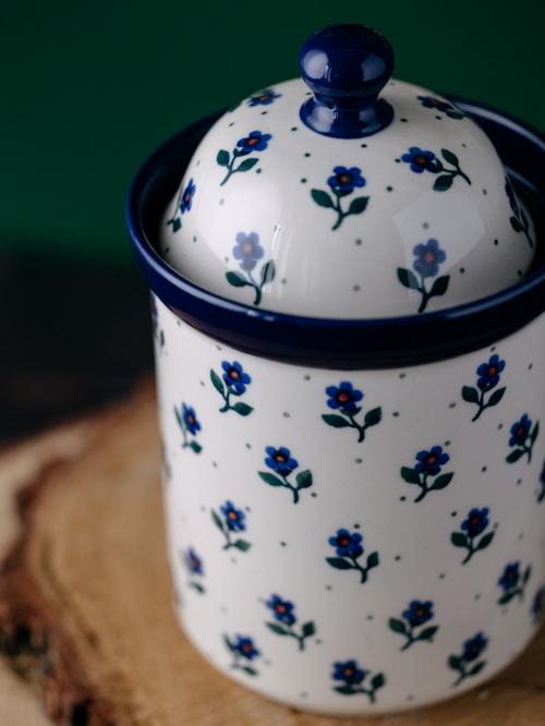 zbliżenie na pojemnik