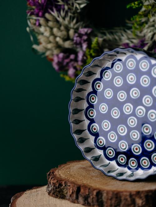 Forma do pieczenia tarty Pawie Oczko z Listkiem   na tle suszonego wianka