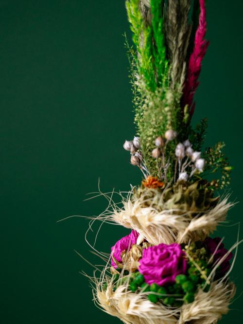 palma na zielonym tle