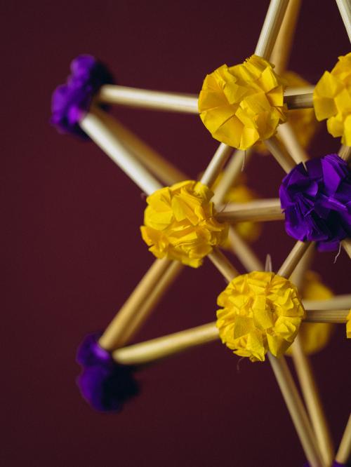 mini pająk fioletowo-żółty