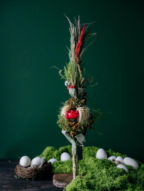 palma na zielonym tle