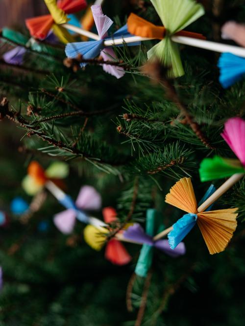 łańcuch pastelowy na choince