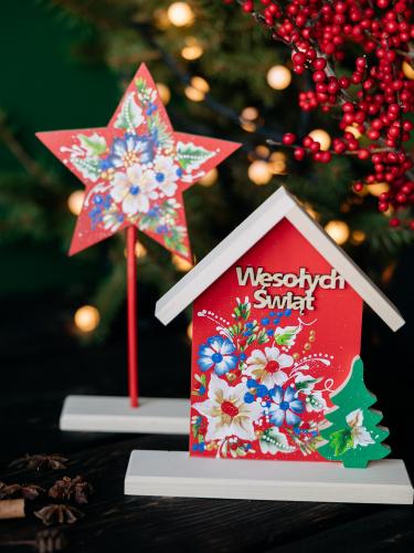 Zestaw świąteczny z domkiem i dużą gwiazdką - czerwony w kwiaty