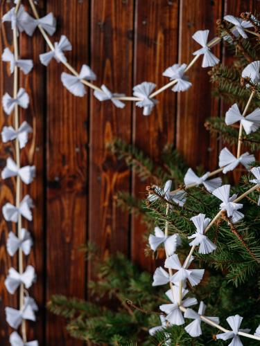 Łańcuch choinkowy - biały