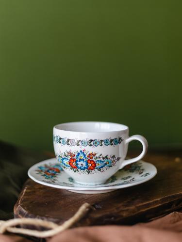 Filiżanka okągła ze spodkiem - porcelana opolska