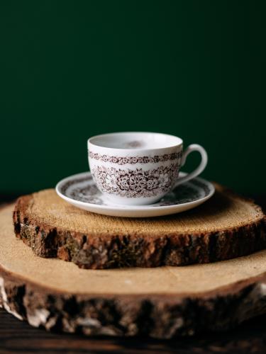 Filiżanka okrągła ze spodkiem brązowa - Porcelana Opolska