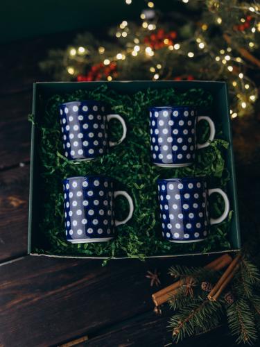 Zestaw czterech kubków wywijanych małych Groszki - Ceramika Bolesławiec